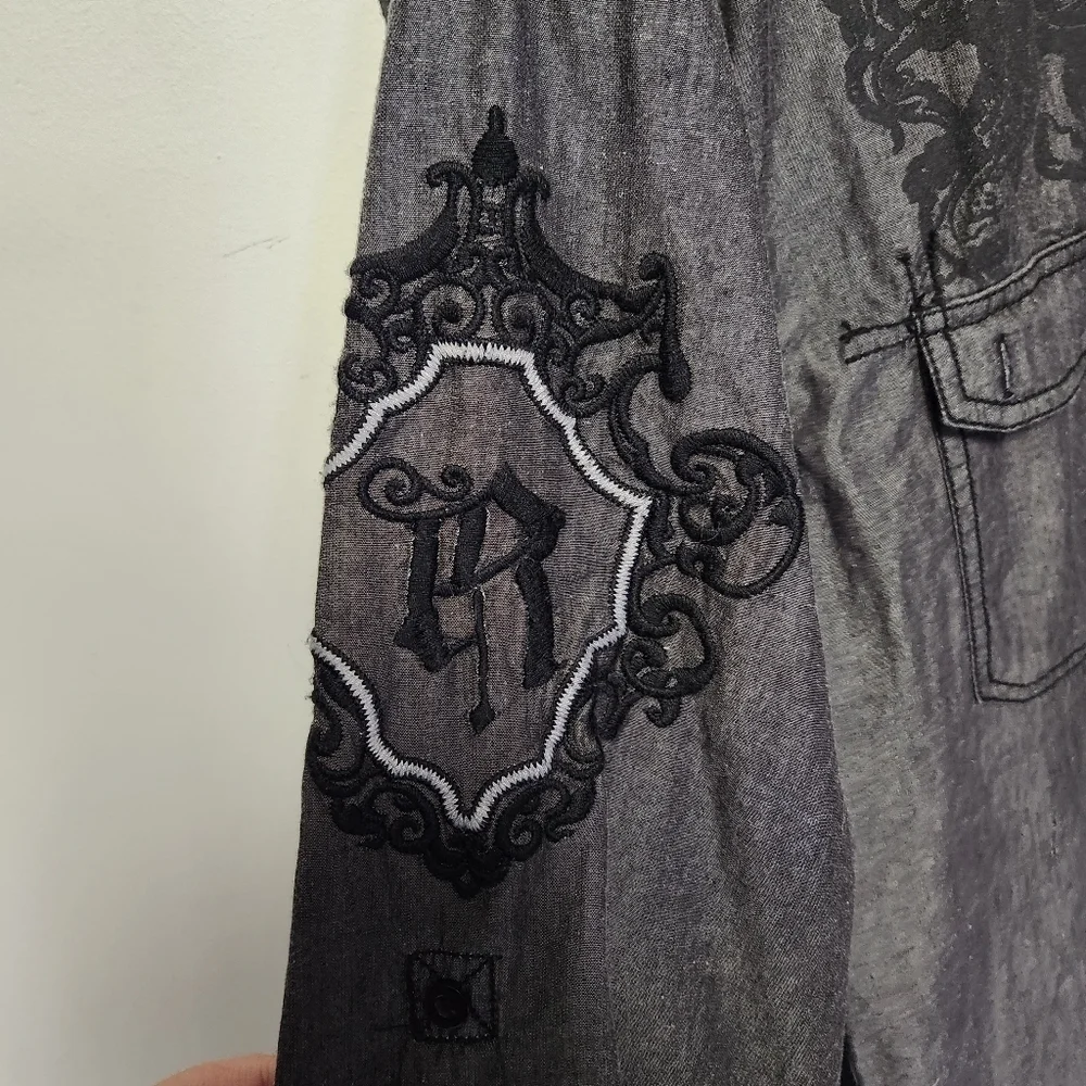 -SOLD- Patch and stitch gothic button shirt - Picture 5 of 5